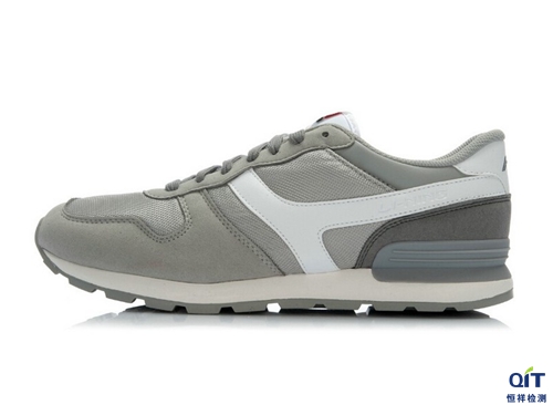 QB/T 2955-2017 《休閑鞋》取消了合格品和優(yōu)等品的劃分，那么我在吊牌上是不是不需要標(biāo)注產(chǎn)品等級(jí) 了？